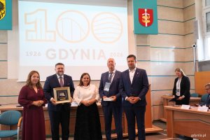 Grupa os&oacute;b