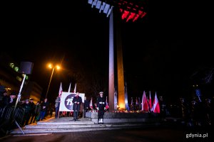 Wieczorne uroczystości upamiętniające ofiary Grudnia '70 // fot. Karol Stańczak 