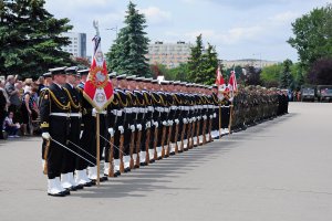 Marynarze i elewowie w szeregu na przysiędze, fot. Michał Kowalski