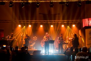 Koncert zespołu Zakopower. Gala finałowa X edycji Przeglądu Teatrów Amatorskich „Kurtyna” w gdyńskim Małym Kacku (fot. Paweł Budziński)
