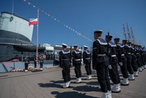 Główne uroczystości Święta Wojska Polskiego odbyły się przed i na pokładzie historycznego niszczyciela ORP "Błyskawica" // fot. Anna Rezulak