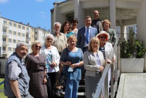 Na zdjęciu znajdują się członkowie Gdyńskiej Rady ds. Seniorów byłej i obecnej kadencji