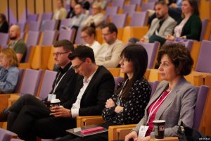 Uczestnicy Metropolitalnego Forum i Targ&oacute;w &bdquo;Efektywny Samorząd&rdquo;