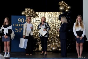 Jubileusz 90-lecia SP 8 w Gdyni, na zdjęciu zaproszeni goście
