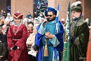 Ostatnia scena złożenia pokłonu Świętej Rodzinie