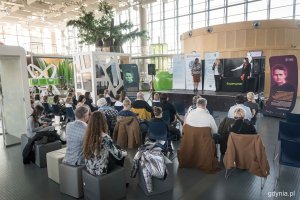 Publiczność uroczystości przekazania modelu działania trzustki w Centrum Nauki Experyment // fot. Kamil Złoch