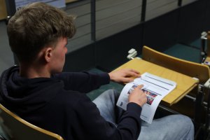 Uczniowie gdyńskich szk&oacute;ł podstawowych i ponadpodstawowych wzięli udział w II etapie Konkursu Wiedzy o Gdyni