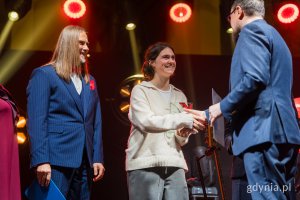 Gala finałowa X edycji Przeglądu Teatrów Amatorskich „Kurtyna” w gdyńskim Małym Kacku (fot. Paweł Budziński)