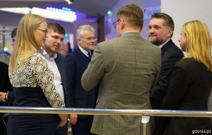 Na zdjęciu m.in. przewodniczący RMG Tadeusz Szemiot i radny Gdyni Dominik Aziewicz