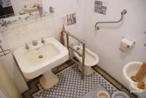 Zrekonstruowana łazienka (fot. Magdalena Starnawska)