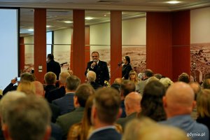 Jan Młotkowski &ndash; zastępca dyrektora Urzędu Morskiego w Gdyni ds. oznakowania nawigacyjnego podczas konferencji na temat materiał&oacute;w niebezpiecznych w Bałtyku 