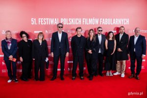 Srebrne Lwy otrzymał film &bdquo;Powiedz mi, co czujesz". Na zdjęciu tw&oacute;rcy produkcji (fot. Karol Stańczak)