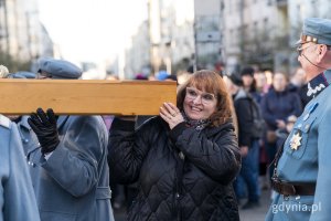 Radna Gdyni Ewa Krym podczas Gdyńskiej Drogi Krzyżowej