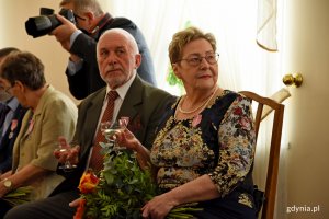 Pamiątkowe Medale za Długoletnie Pożycie Małżeńskie z rąk prezydenta Gdyni Wojciecha Szczurka odebrały kolejne gdyńskie pary // fot. Paweł Kukla