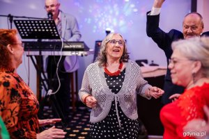 Tańczący seniorzy