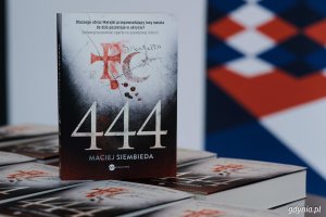 Przepowiednia  ukryta w obrazie – spotkanie z Maciejem Siembiedą fot. Dawid Linkowski