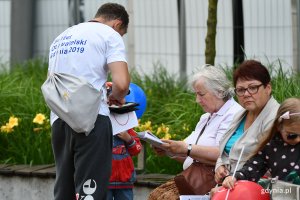 27 czerwca odbyło się pierwsze spotkanie z cyklu „Chodźcie na plac Kaszubski” skierowane do dzieci, młodzieży i dorosłych // fot. Michał Puszczewicz
