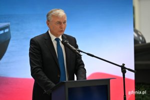 Zielony Okręg Przemysłowy &bdquo;Kaszubia&rdquo;. Przemawia Piotr Wojciechowski, prezes zarządu Grupy WB. (fot. Łukasz Kamasz/gdynia.pl)