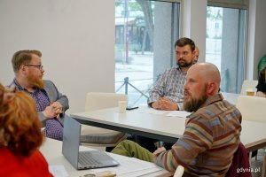 Szymon Lepper, Nikodem Czajkowski i Marcin Chwiałkowski &ndash; członkowie Rady ds. Mężczyzn podczas posiedzenia 