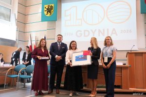Grupa os&oacute;b