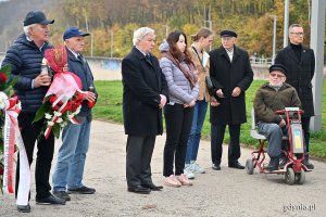 Uroczystości ku pamięci zaginionych i zmarłych na morzu przy pomniku „Zaginionych na morzu” w Gdyni, fot. Michał Puszczewicz