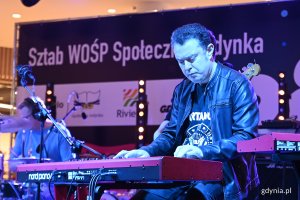 Gdynianie grają z Wielką Orkiestrą Świątecznej Pomocy // fot. Michał Puszczewicz