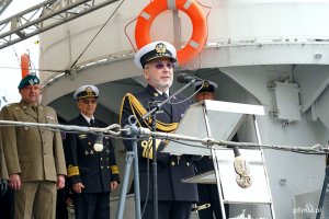 wiceadm. Piotr Nieć &ndash; nowy dow&oacute;dca Centrum Operacji Morskich &ndash; Dow&oacute;dca Komponentu Morskiego podczas uroczystości przekazania obowiązk&oacute;w dow&oacute;dcy COM - DKM 