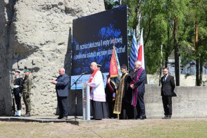 Modlitwa ekumeniczna podczas uroczystości z okazji 81. rocznicy zakończenia II wojny światowej oraz uwolnienia ostatnich więźni&oacute;w niemieckiego nazistowskiego obozu koncentracyjnego Stutthof 