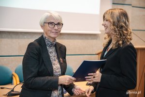 Paulina Pazdrak i Przewodnicząca Rady Miasta Gdyni Joanna Zielińska / fot. Mateusz Dietrich 