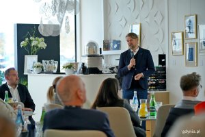 dr inż. arch. Łukasz Pancewicz – urbanista i wykładowca Politechniki Gdańskiej podczas posiedzenia Gdyńskiej Rady Dialogu Gospodarczego 