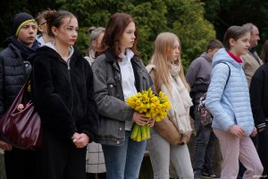 Młodzież z Zespołu Szkolno-Przedszkolnego nr 3 na uroczystości