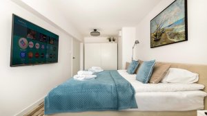 Gdynia Centrum - Transatlantyk lux, widok na jedną z sypialni