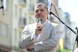 Gości wydarzenia przywitał członek zarządu wojew&oacute;dztwa pomorskiego Adam Gawrylik 