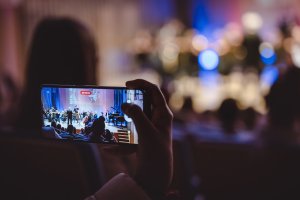 Ostatni, niedzielny koncert w ramach tegorocznego Gdynia Classica Nova, czyli występ Polskiej Filharmonii Kameralnej z Sopotu pod batutą maestro Wojciecha Rajskiego, fot. Tomasz Kamiński
