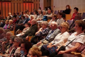 Na uroczystości pojawili się seniorzy i sympatycy CAS