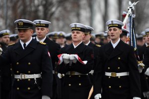 Uroczystość ostatniego opuszczenia bandery na ORP Kondor / fot. Michał Puszczewicz