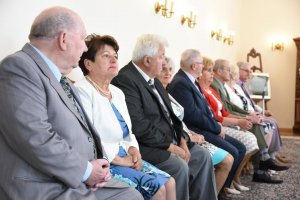 Prezydent Wojciech Szczurek wręczył medale za Długoletnie Pożycie Małżeńskie // fot. Lechosław Dzierżak