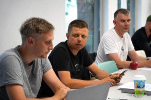 Na zdjęciu od prawej: Szymon Lepper, Maciej Chmielarz i wiceprzewodniczący Piotr Kajut