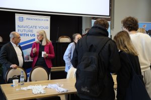 Studenci, grupami odwiedzali stanowiska 