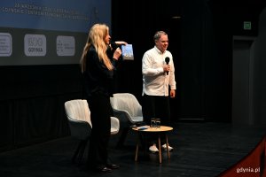 Grzegorz Kasdepke i Magdalena Rigamonti podczas premiery książki pt. &bdquo;Lufcik&rdquo; w Gdyńskim Centrum Filmowym 
