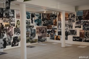 Instalacja fotograficzna w Galerii Debiut 