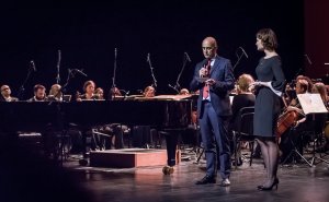 Wśród gości koncert finałowego znaleźli się m.in.: Aldo Amati – ambasador Republiki Włoskiej oraz wiceprezydent Gdyni Katarzyna Gruszecka-Spychała // fot. Paweł Jaremczuk