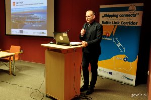 Konferencję otworzył Michał Guć, wiceprezydent Gdyni ds. innowacji /fot. Paweł Kukla
