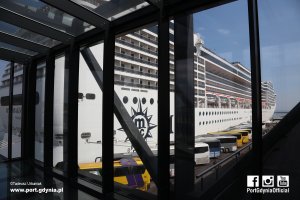 MSC Magnifica w gdyńskim porcie / fot. Tadeusz Urbaniak 