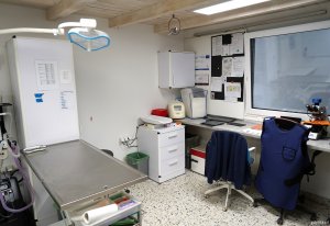 Na zdjęciu: pok&oacute;j zabiegowy w &bdquo;Ostoi&rdquo;