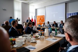 Posiedzenie sejmowej Komisji Infrastruktury w Porcie Gdynia – wiceprezes Portu Gdynia Mirosław Czapiewski (fot. Kamil Złoch)