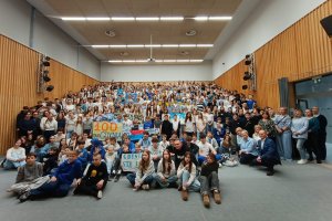 Uroczyste obchody 100-lecia Gdyni w ZSO nr 8  (fot. XVII LO w Gdyni)