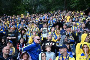 XII Spotkanie Międzypokoleniowe kibiców Arki Gdynia na słynnej „Górce” przy ulicy Ejsmonda - kibice uczestniczący w wydarzeniu (fot. Michał Puszczewicz)