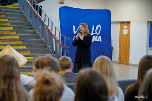 Wiceprezydentka Gdyni Oktawia Gorzeńska przemawiająca podczas kongresu &bdquo;Zdrowe Głowy&rdquo; 