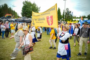 Światowy Zjazd Kaszubów 2025 w Szemudzie - przedstawiciele gdyńskiego oddziału Zrzeszenia Kaszubsko-Pomorskiego (fot. Kamil Złoch)